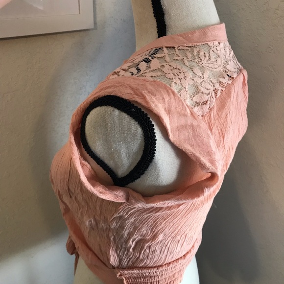 PEACH 🍑 Crop Top - Picture 3 of 5